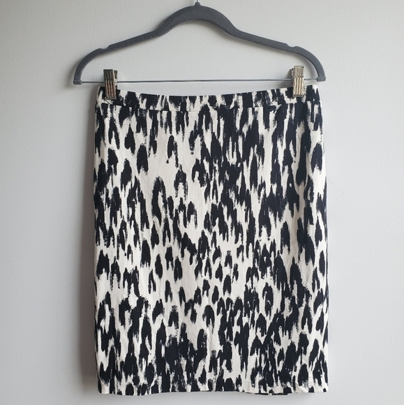 Ann Taylor Ivory & Black Abstract Splash Print Pencil Skirt Size 4 - Picture 1 of 6